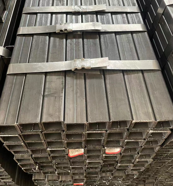 博尔塔拉工业用梯子 镀锌管焊接梯子 铁梯子方管梯